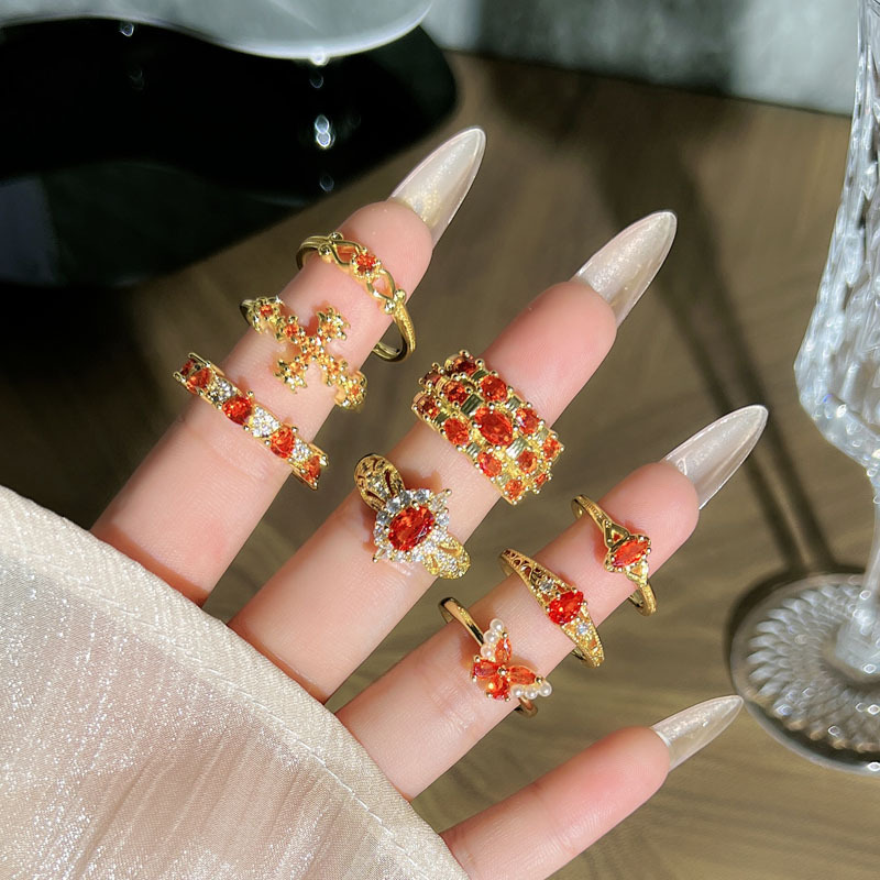 Luxurious and high-end design, colored gemstone and red diamond, Italian-style light luxury open ring, retro exquisite and versatile ring for women full figure