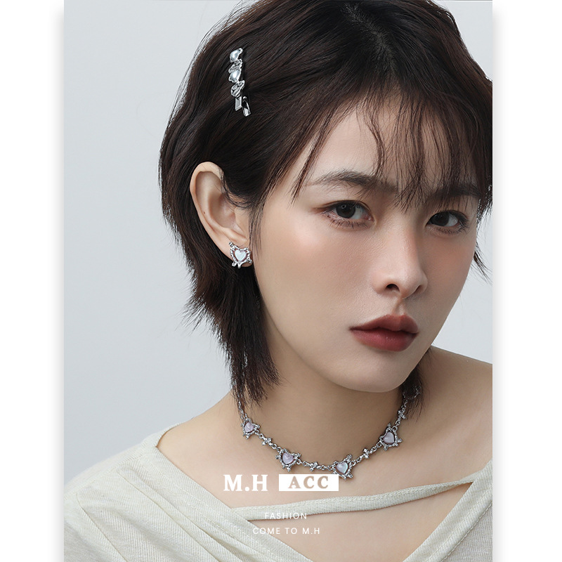 Purple heart-shaped earrings with a niche design sense, 925 silver needle, high-end, sweet and cool, inS-style stud earrings, fashionable and versatile earrings details Picture