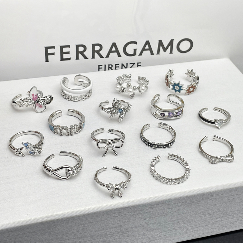 French-style butterfly fashion open ring, cool and feminine style, niche high-end feel, geometric sweet and cool, versatile ring trend Specification drawing