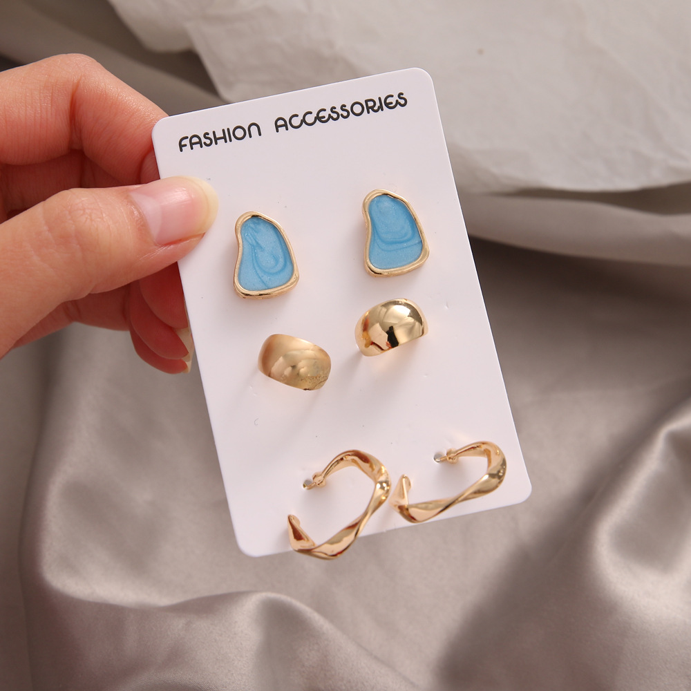 New cross-border Korean-style metal sheet geometric stud earrings, floral gold women's earrings from the Korean jewelry world details Picture