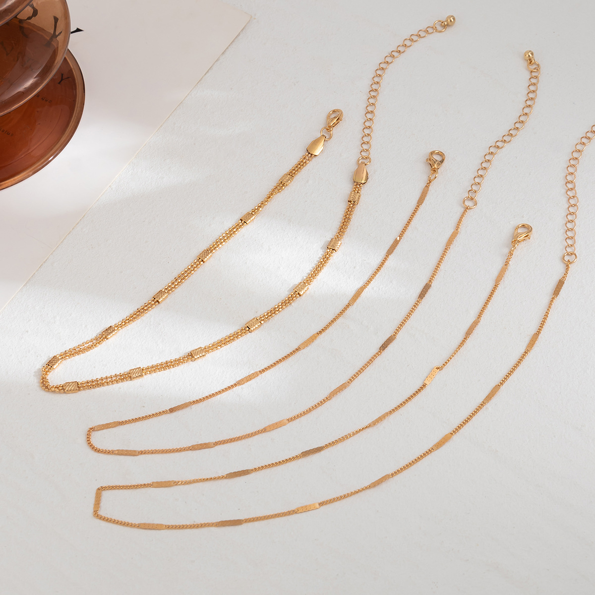 European and American cross-border accessories, sexy stacked metal chain body chain, simple and cold style neck chain, niche necklace for women Application Scenario