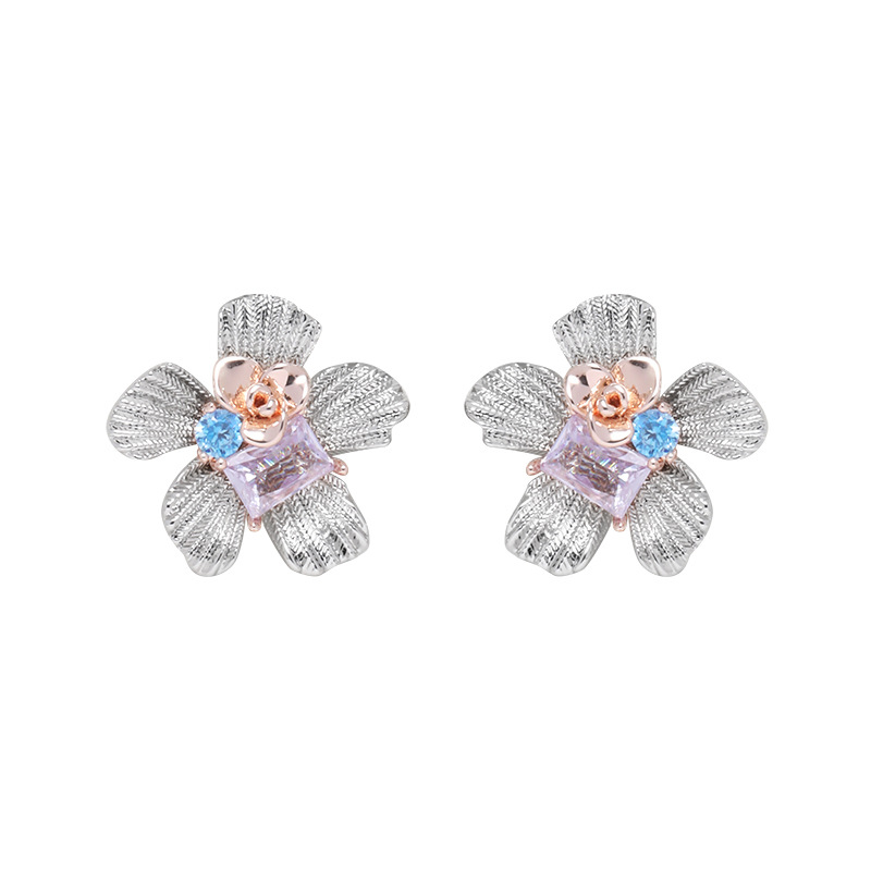 Metal texture flower necklace, fashionable, light luxury, high-end, versatile earrings, unique personality, cold style ring, women's style Item Picture