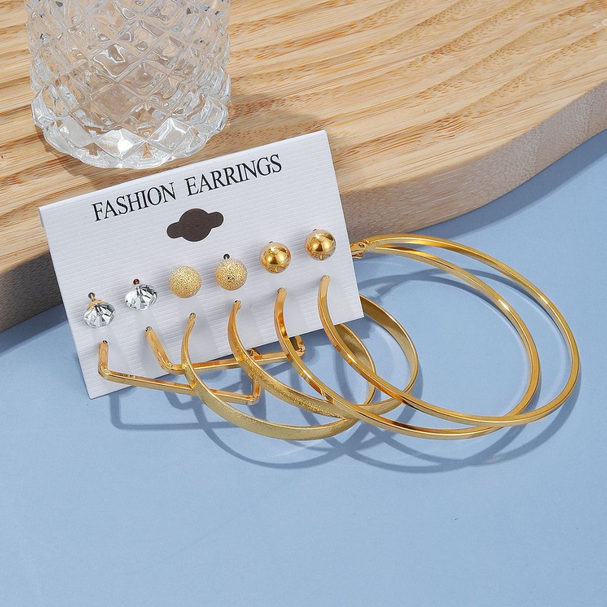 European and American cross-border rock exaggerated metal ear ring 6-piece set, ear stud set, crystal earring combination for women wholesale Application Scenario