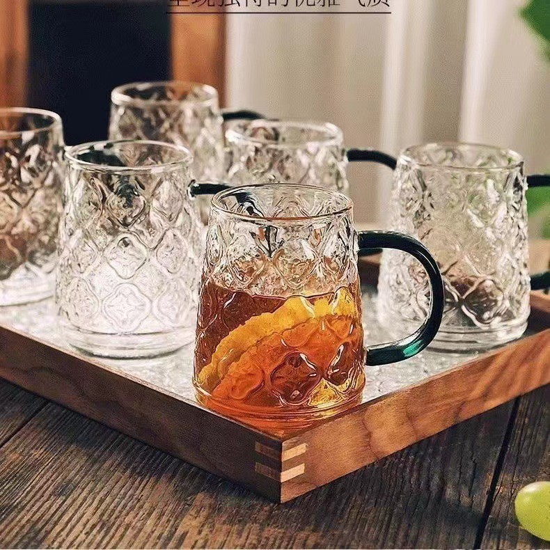 Large-capacity glass cold water bottle, summer juice, crabapple, cold boiled water, fruit tea, cold drink, large water set for household use full figure