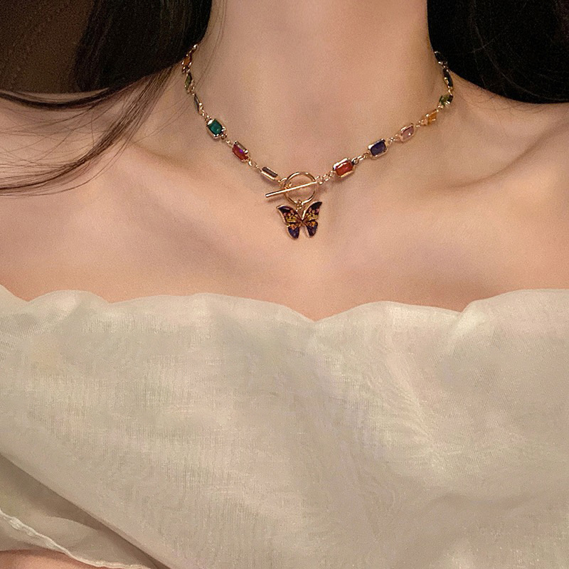 Colorful zircon butterfly pendant necklace for women's summer, with a light luxury and niche design sense, is a versatile collarbone chain ot buckle accessory for Internet celebrities Specification drawing