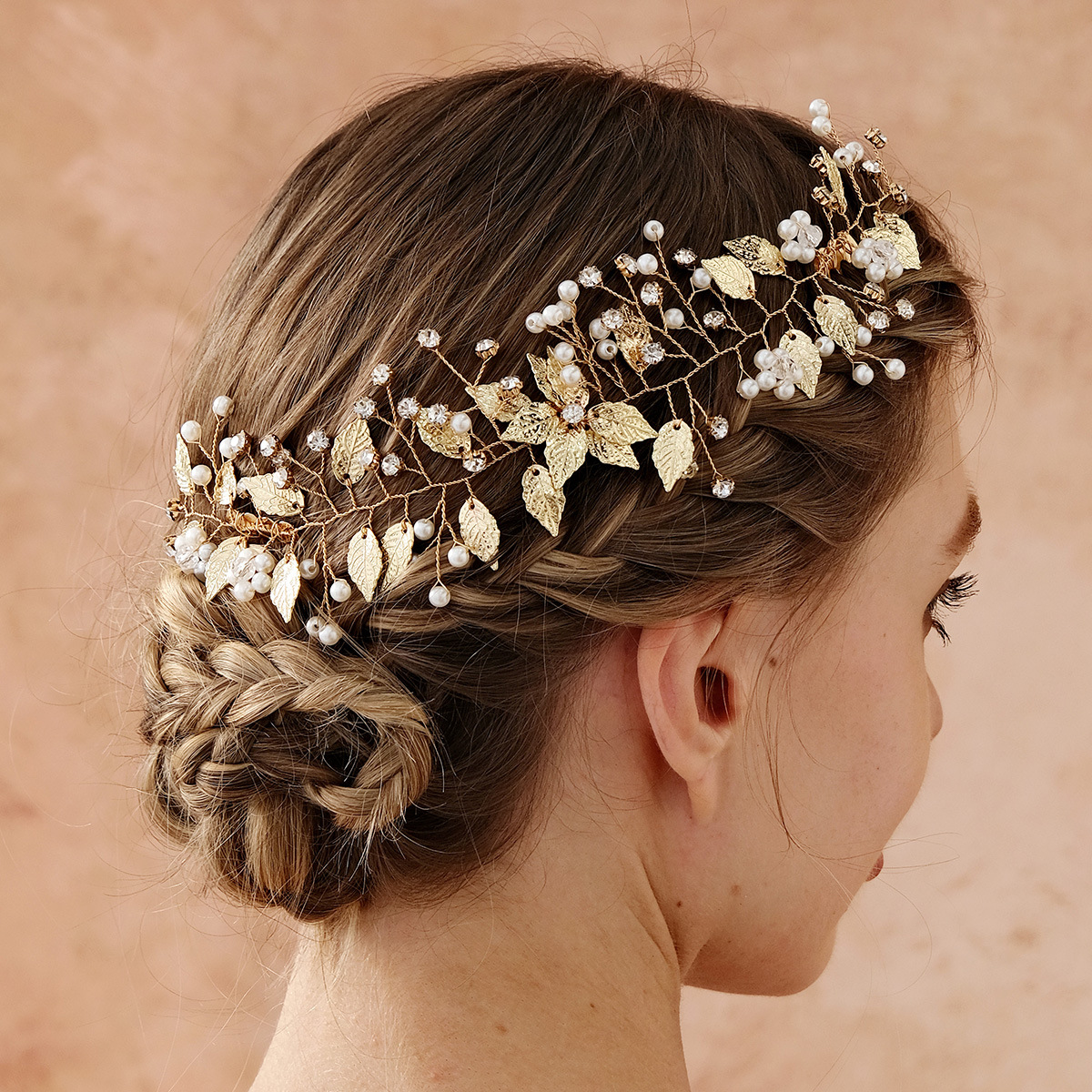 European and American bride accessories, rhinestone alloy leaf pair combs, wedding curls, headwear, hand-beaded golden pearl hair combs full figure