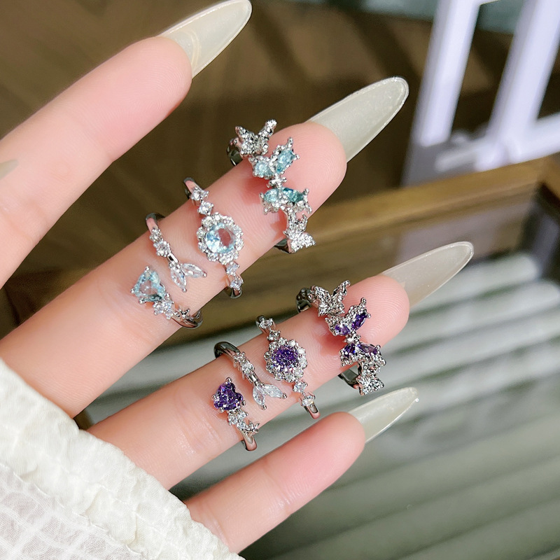 The layered and unique design of the sweet and cool purple diamond and sea blue zircon butterfly ring is a light luxury and cold summer accessory for women details Picture