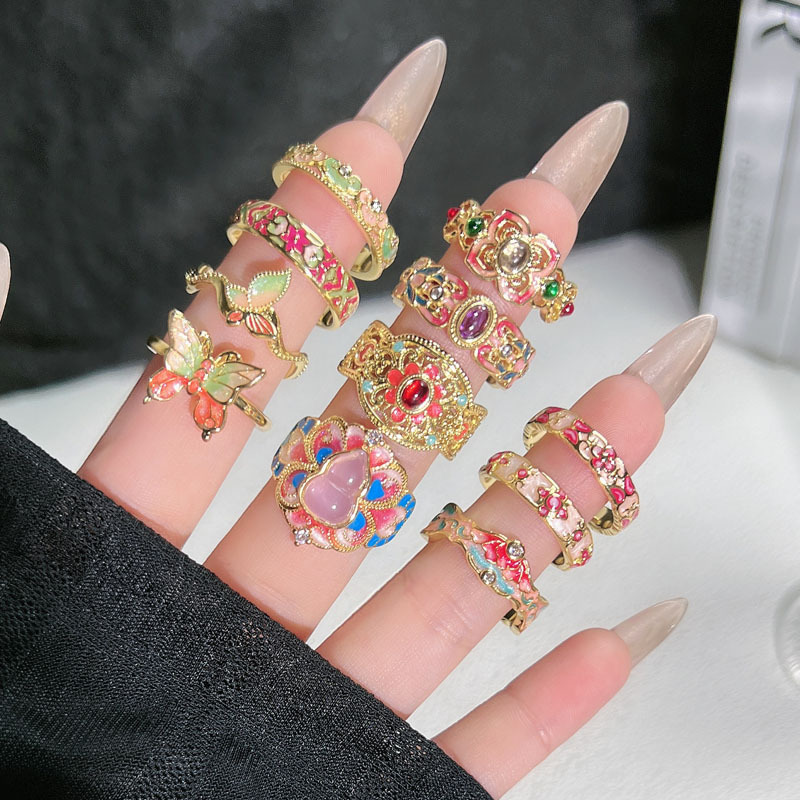 Wholesale of traditional Chinese style enamel color rings, women's retro court style butterfly flower rings, and ethnic style accessories full figure