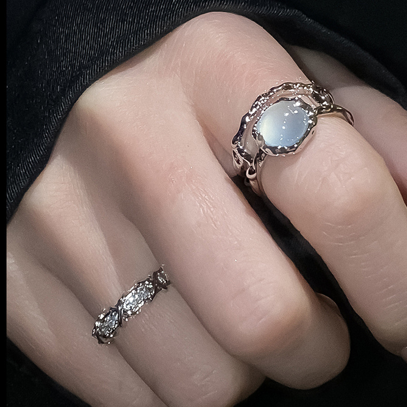 French exquisite and gentle moonstone open ring for women, diamond-encrusted, light luxury, trendy and niche design, personalized and fashionable food ring details Picture