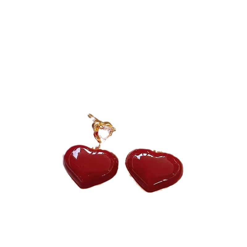 Ankela red heart-shaped stud earrings, a light luxury and high-end style heart-shaped earrings, a new 2025 bestseller in Hong Kong-style earrings Item Picture