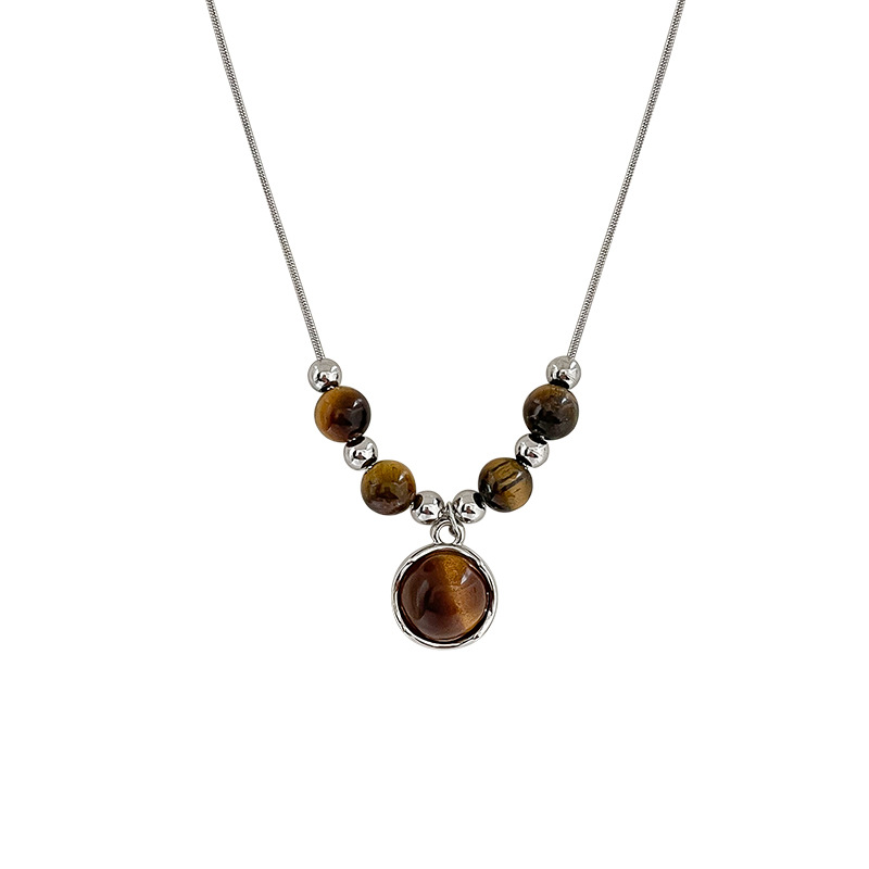 Tiger's eye leather beaded necklace for women's autumn and winter, with a retro and light luxury feel, is a niche and versatile choice. Maillard sweater chain trend Item Picture