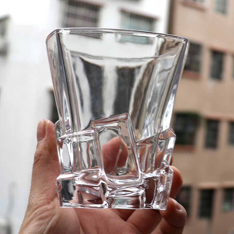Creative ice cube glass square whisky wine glasses, water tea beverage cups, hotel stock wholesale factory wholesale Specification drawing