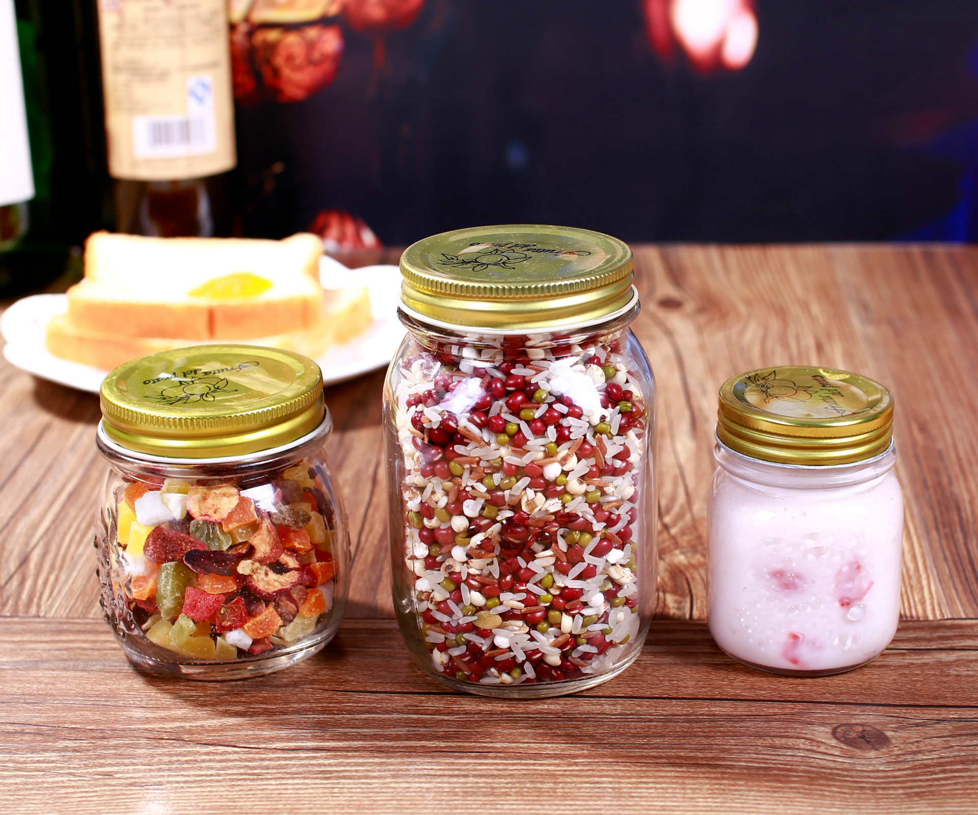 Wholesale carved glass jars, honey glass jars, jam jars, storage jars and sealed glass jars Specification drawing