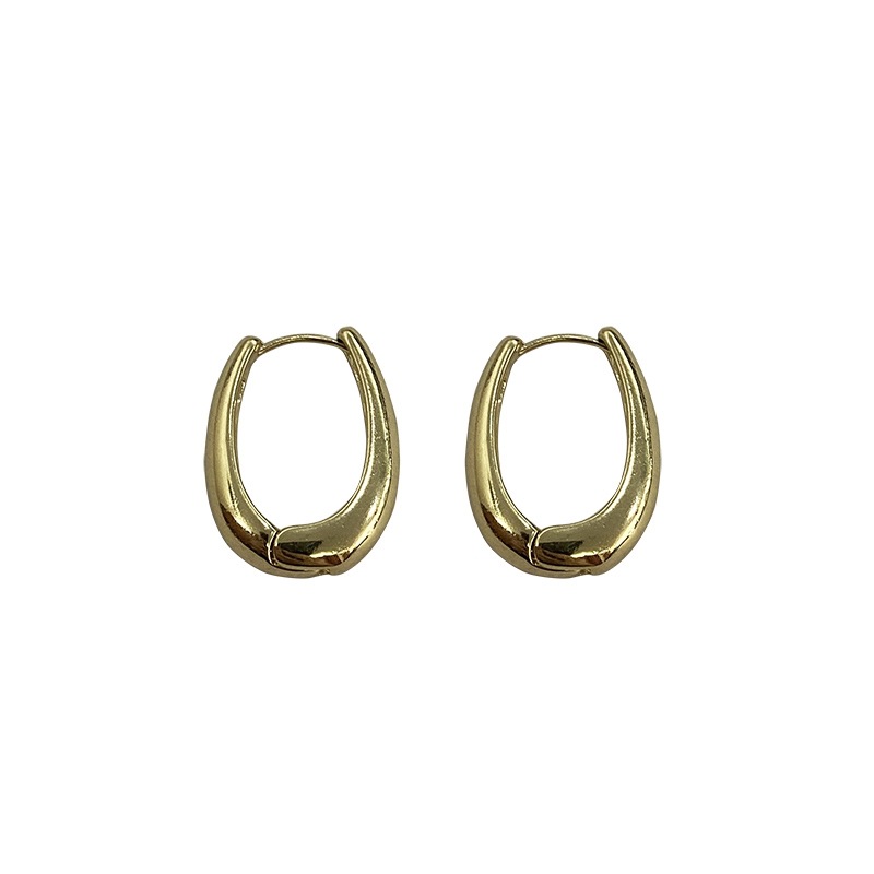 New circular ear buckles with a unique and niche design, exquisite and small earrings, versatile and simple stud earrings and earrings for women Item Picture