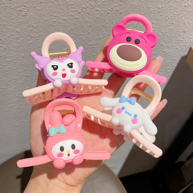 Cartoon strawberry bear hairpin, cute girl pie, Big star scratch-off hair accessory, new SpongeBob hairpin Shark clip for spring and summer Specification drawing