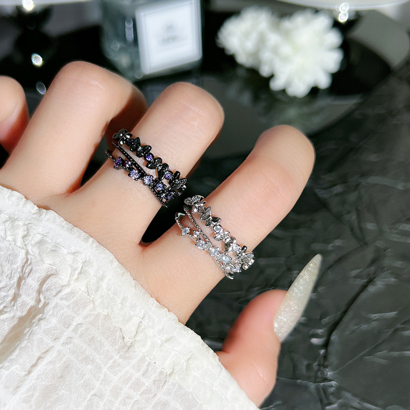Dark retro vintage butterfly ring, gender-neutral style, double-layer diamond row, unique personality, light luxury couple ring details Picture
