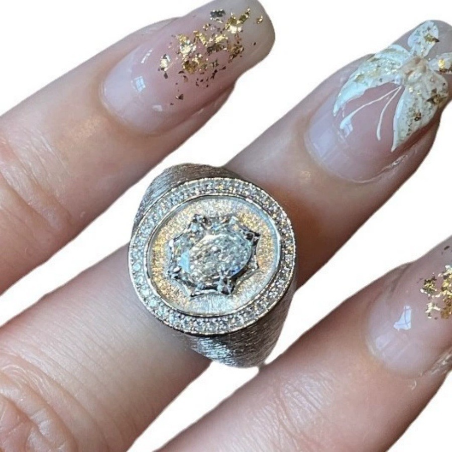 French retro brushed octagonal star shield zircon ring, a niche design for women, with a light luxury court style and a high-end feel Item Picture
