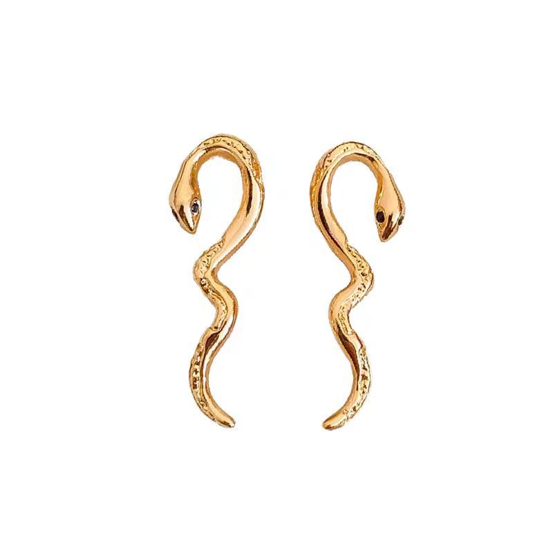 Snake-shaped stud earrings, a new bestseller in 2025, exude a high-end and light luxury vibe. They feature a niche design and are sweet and cool earrings for the zodiac year Item Picture