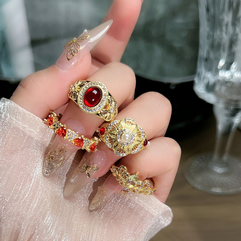 vintager court-style textured carved pearl inlaid open ring for women, retro hollowed-out style versatile ring details Picture