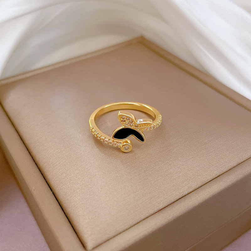 【 Real Gold 】 Oil-dripping butterfly Full diamond ring with adjustable opening, simple Japanese-style bracelet, couple rings Application Scenario