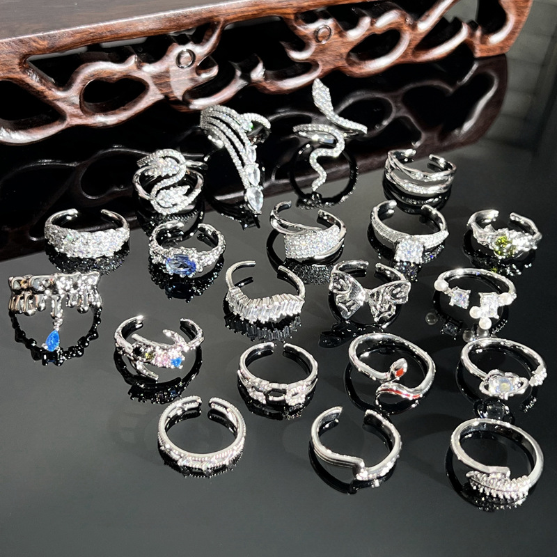 ins cold style high-end, light luxury, full diamond snake-shaped temperament ring, women's fashionable, simple and irregular micro-set ring Application Scenario