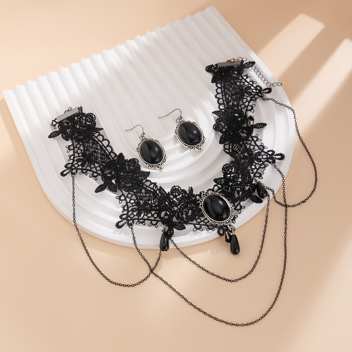 European and American cross-border jewelry, Gothic style moon alloy necklace set, feminine multi-layer lace tassel collar Application Scenario