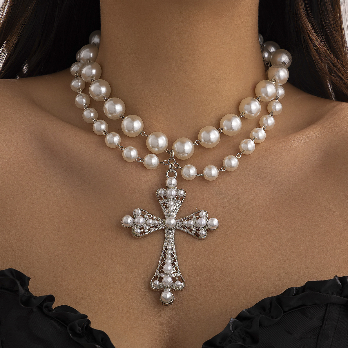 European and American cross-border jewelry fashion multi-layer imitation pearl cross collar ins geometric alloy collarbone chain full figure