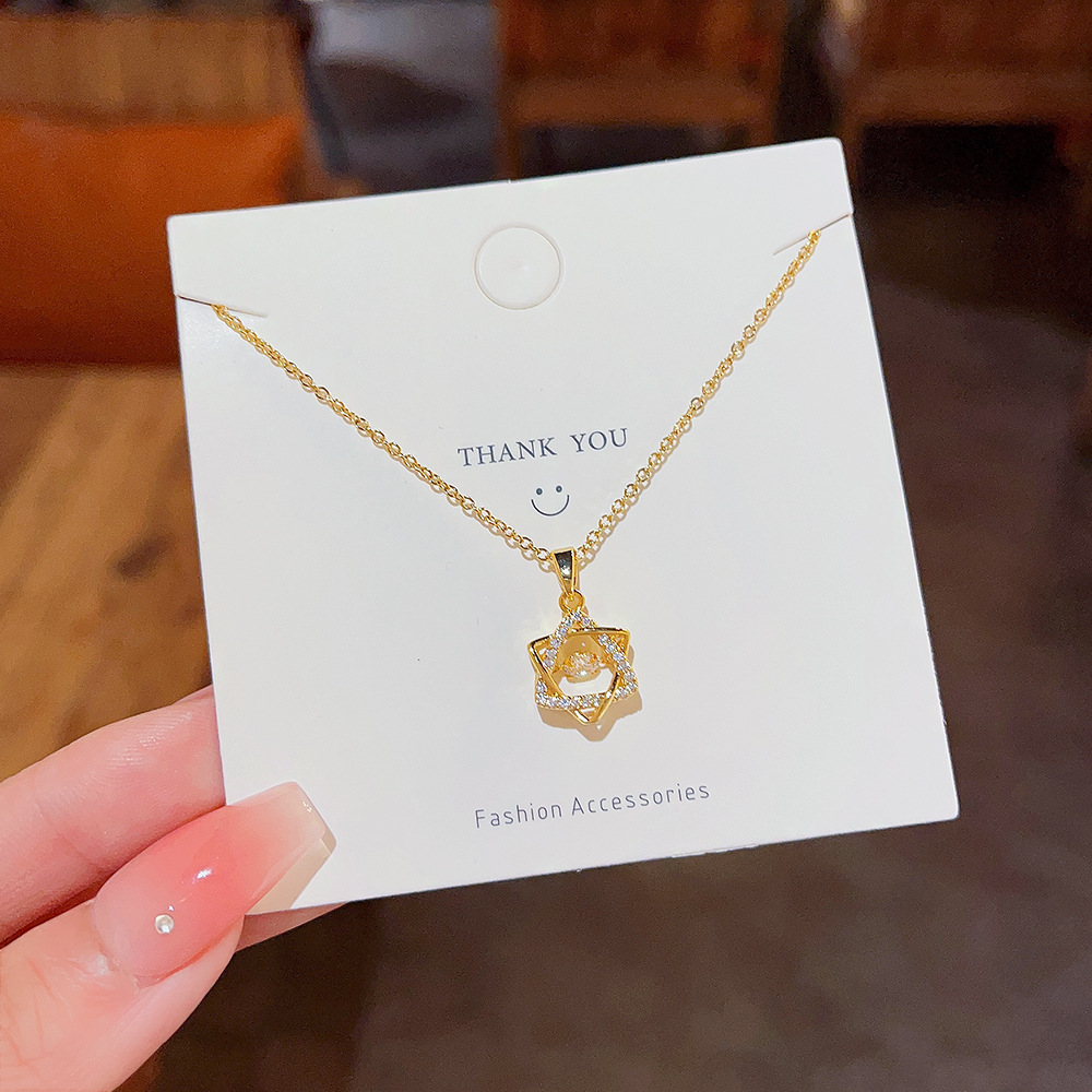 Light luxury hexagonal star dynamic necklace for women, trendy on Instagram, super fairy-like, versatile, elegant and fresh titanium steel collarbone chain wholesale Application Scenario