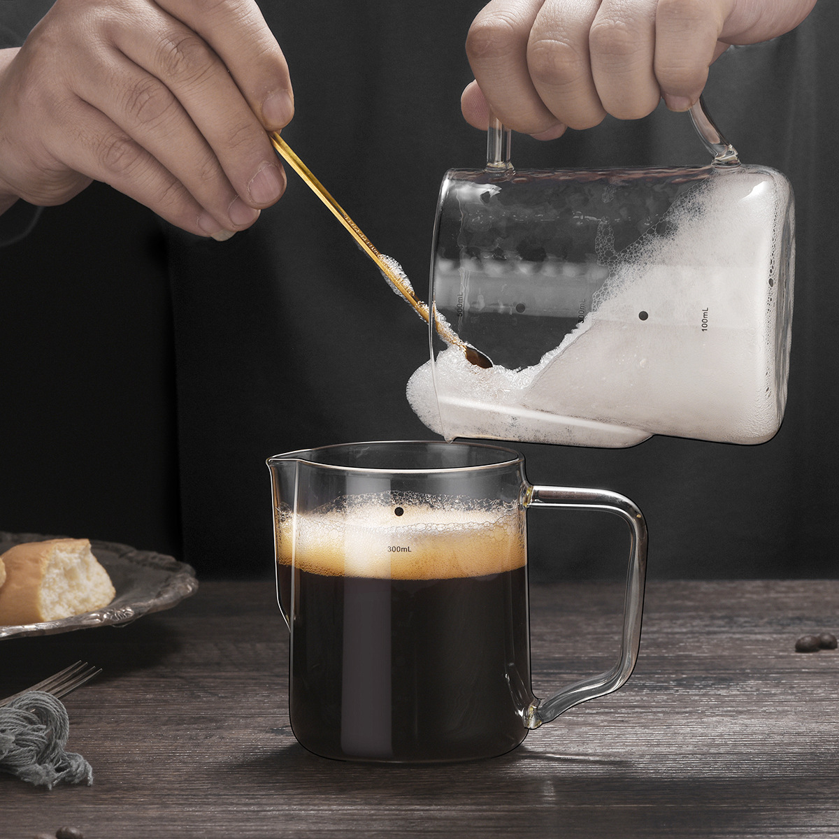 Coffee latte art cups, milk foam utensils, latte art jars, graduated coffee cups, heat-resistant glass coffee utensils, milk foam cups details Picture