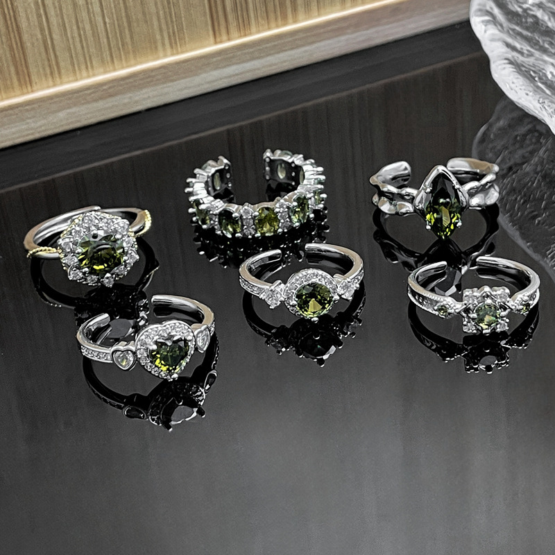 Korean-style fashionable, sweet and cool olive green zircon personalized open ring for women, light luxury, niche and cold style exquisite food ring details Picture