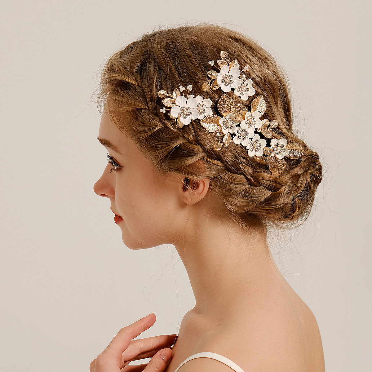 European and American retro leaf and flower hair comb and hairpin set, bride's wedding headwear, handcrafted updo hair accessory, hairpin and comb full figure