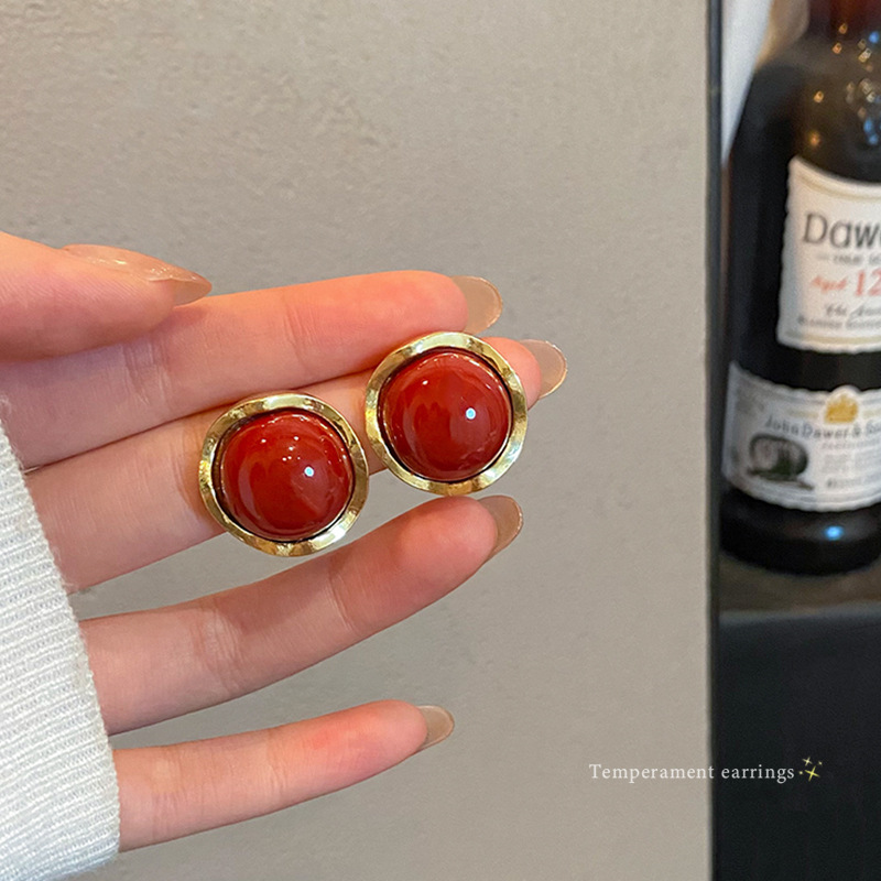 Ankela red pearl stud earrings for Women, a new bestseller in 2025, with a unique sense of high-end style and retro autumn and winter earrings full figure