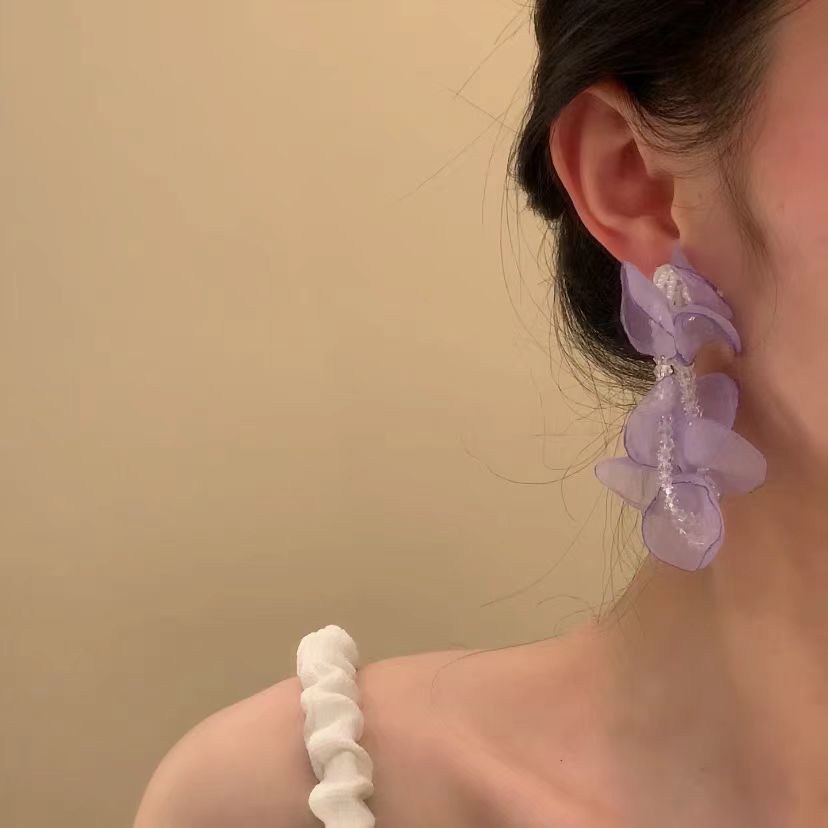 Vacation-style purple chiffon flower earrings, gentle and elegant, crystal tassel stud earrings, forest-themed organza fresh earrings Specification drawing