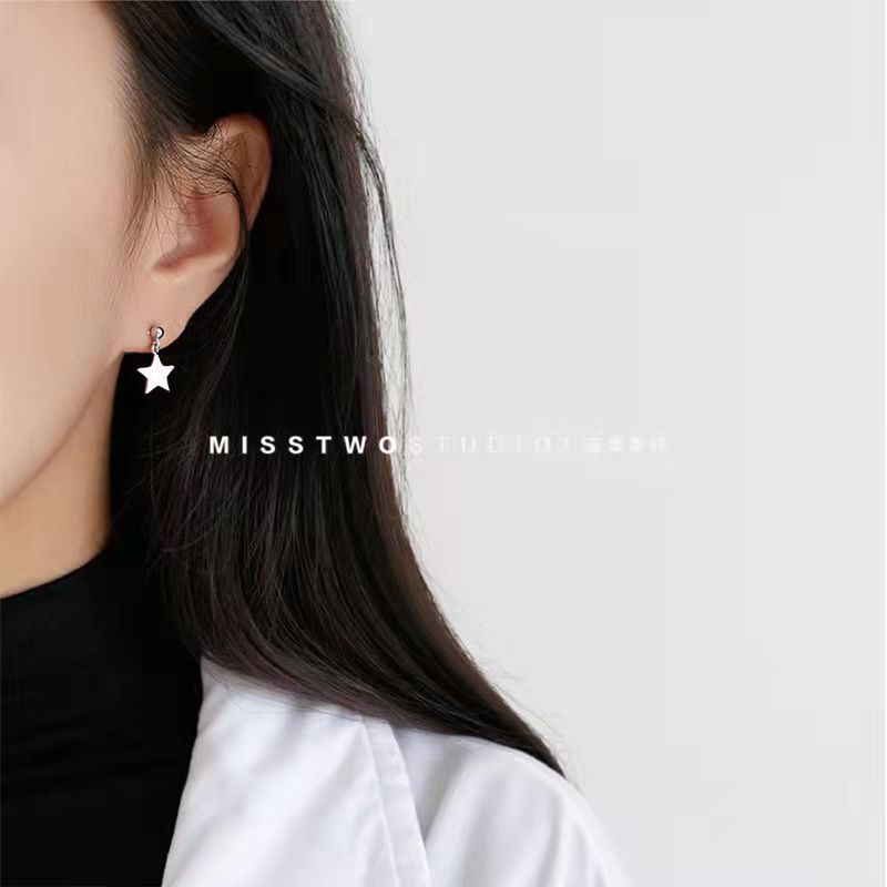 "Star Moon Silver Needle Earrings and Earrings 2025 New trendy autumn and winter style, popular Korean women's stud earrings and earrings. Specification drawing