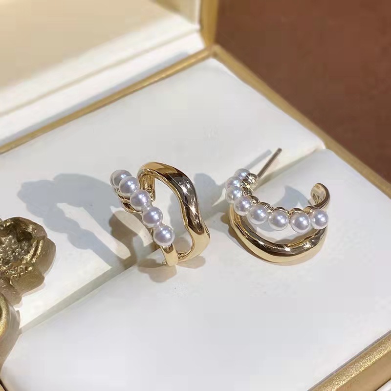 S925 Silver Needle niche design twisted wave pearl earrings, Korean style, simple and versatile, elegant stud earrings Specification drawing