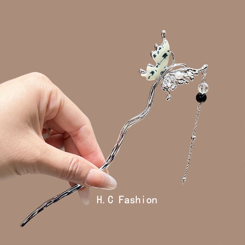 New Chinese-style butterfly tassel hairpins, high-end female hairpins, ancient-style coiled hairpins, daily modern Hanfu accessories Application Scenario