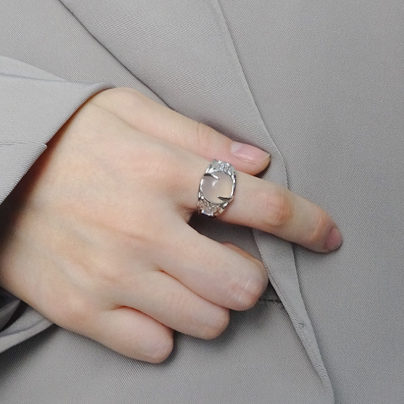 French ins cold style, niche, light luxury, trendy design, moonstone inlaid open ring, women's personalized combination ring Application Scenario