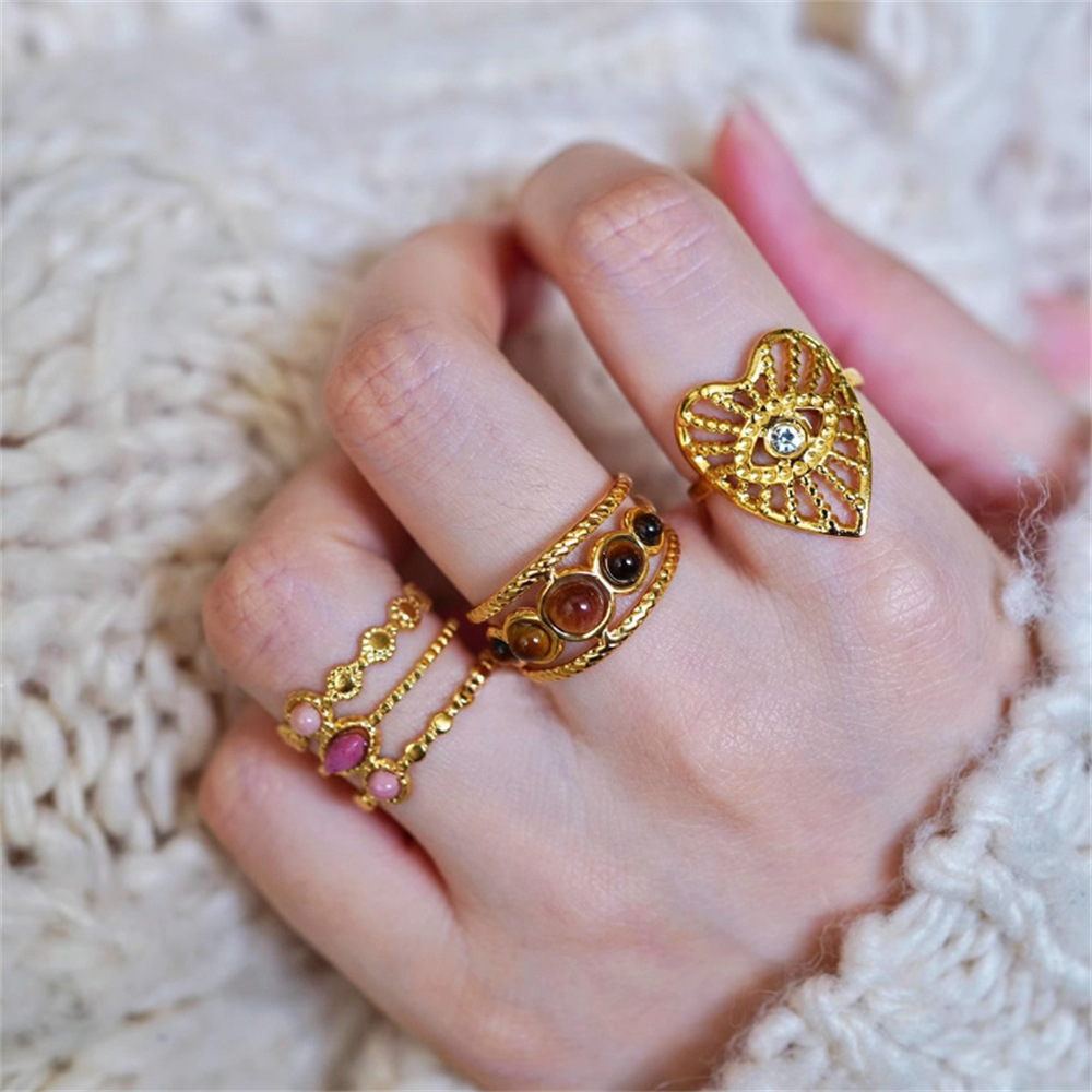 A mid-style heart multi-layer layered ring for women, a small European and American light luxury high-end, exquisite and versatile open index finger ring full figure