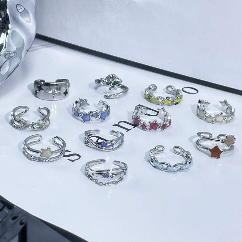 Sweet, cool and fashionable star-drop glaze open ring, a niche design for women, with a unique and individualistic temperament. A delicate and exquisite index finger ring trend full figure