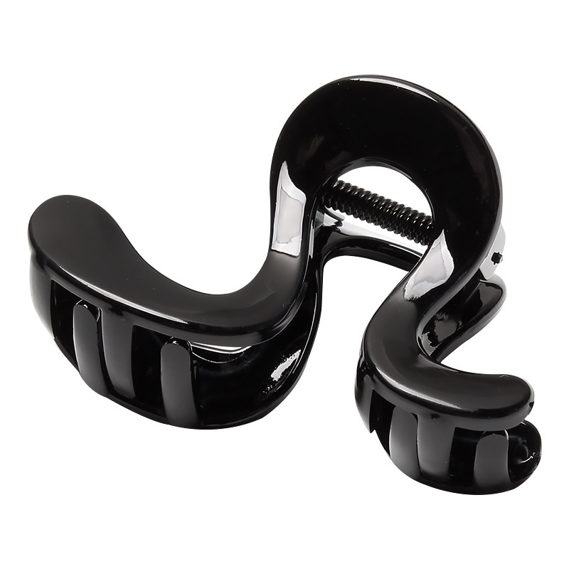 Simple and versatile, with a few words, the full back of the head, the coiled hair clip, the semi-coiled hair clip, the high ponytail hair claws, and the shark clip exude a sense of sophistication Item Picture