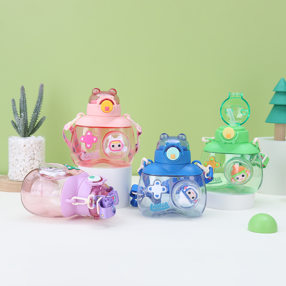 The new cartoon water cup has a high appearance level, is cute with a straw, is a portable large-capacity plastic cup for children, and is a summer student cup details Picture