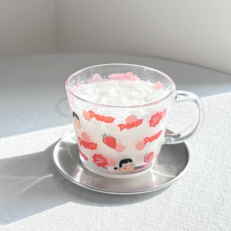 Ins-style large-capacity strawberry girl glass cup, juice cup, milk cup, coffee cup, breakfast cup details Picture