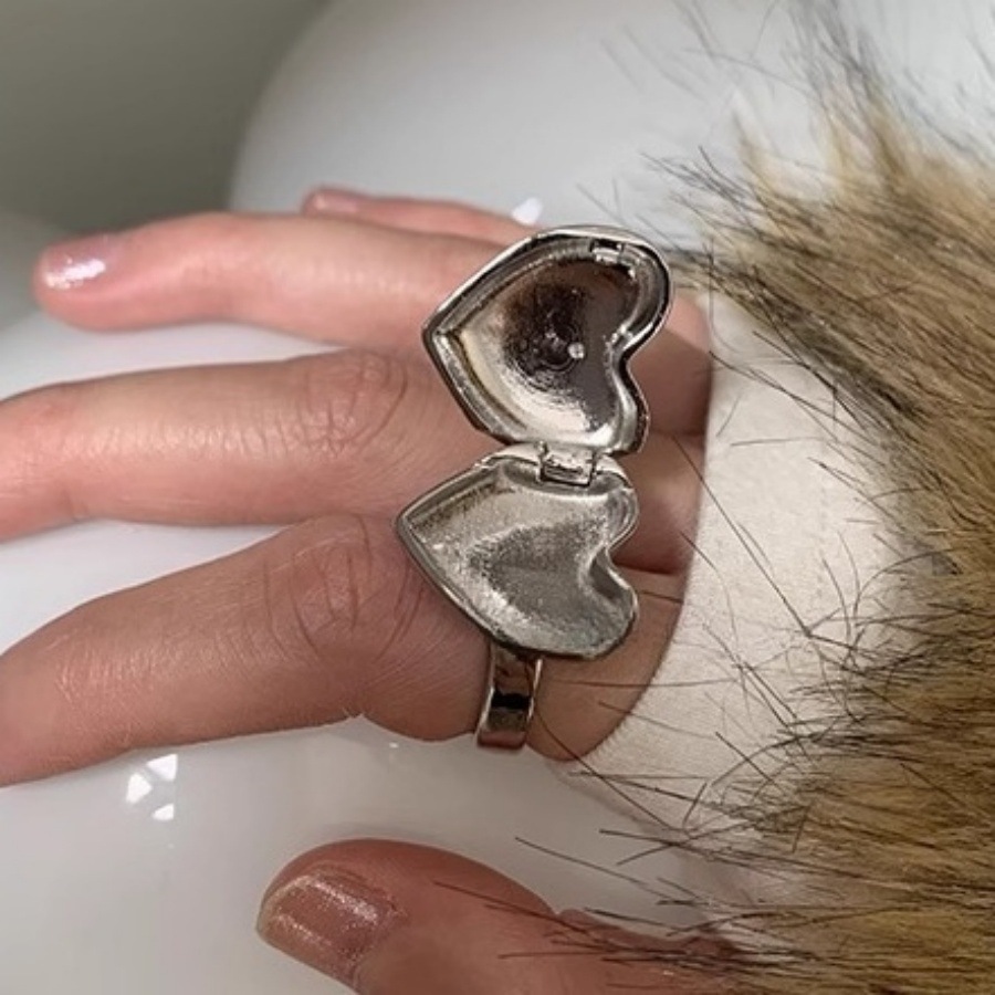 The heart-shaped letter opening ring, the same as that of a South Korean blogger, is a rare and versatile design for women's daily index finger rings Item Picture