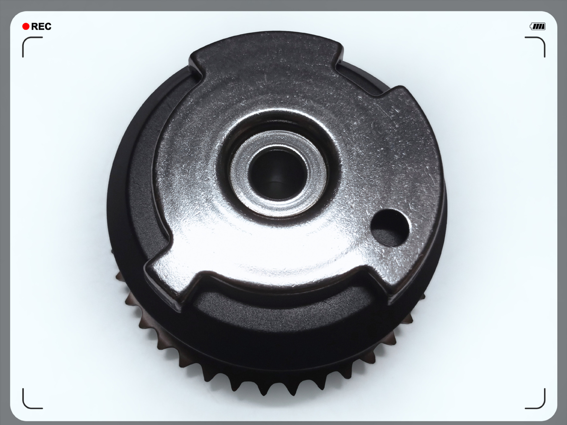Applicable to the camshaft adjustment gear timing sprocket of Mercedes-Benz M270, A180, A200, B200, 260, CLA200 details Picture