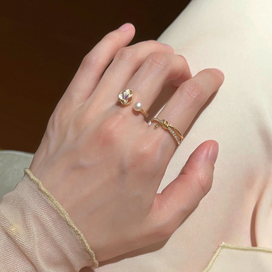 Zircon flower butterfly ring for women 2025 New style light luxury high-end unique index finger ring, niche exquisite and versatile ring Application Scenario