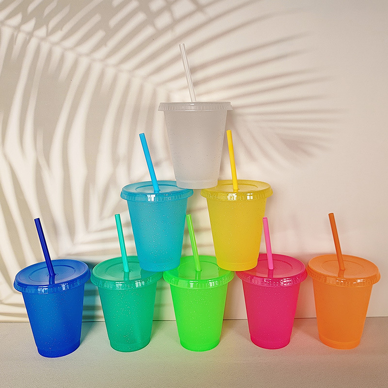 Spring and summer new creative water cups, sequined glitter powder straw cups, plastic straws in various specifications, comfortable straw cups full figure