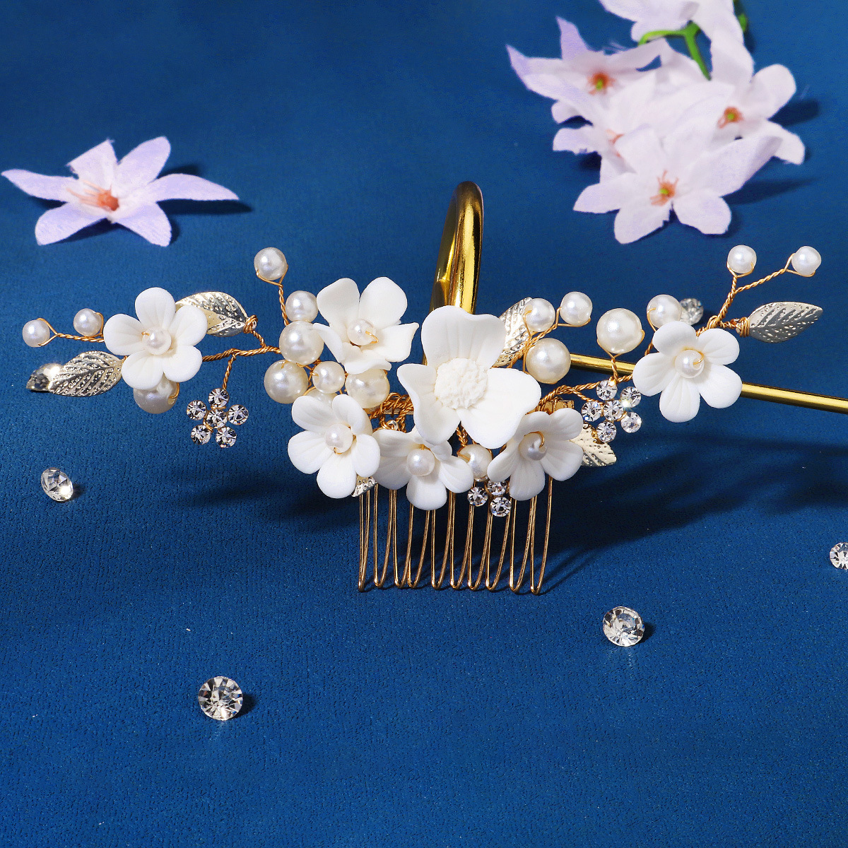 European and American bride accessories, pearl and water diamond hair combs, ancient-style Hanfu updo headwear, forest-themed ceramic flower hand-inserted combs Specification drawing