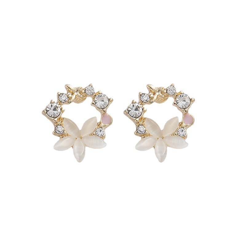 925 Silver Needle Korean fresh and delicate flower Stud Earrings, 2025 New trendy, simple and small earrings, elegant women's earrings Item Picture