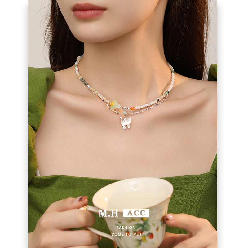 Mother-of-pearl African turquoise beaded necklace for women, fresh and sweet design sense pendant, fashionable and ins high-end collarbone chain full figure