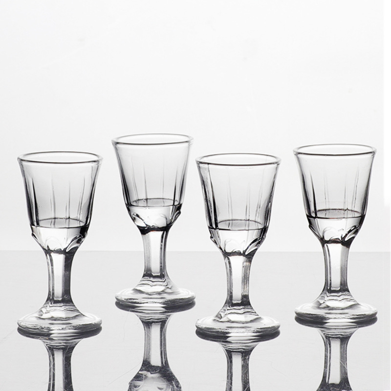 Wholesale of white spirit glass sets: household 2-ounce small wine glasses, restaurant commercial crystal glass spirits glasses, one-sip cups Specification drawing